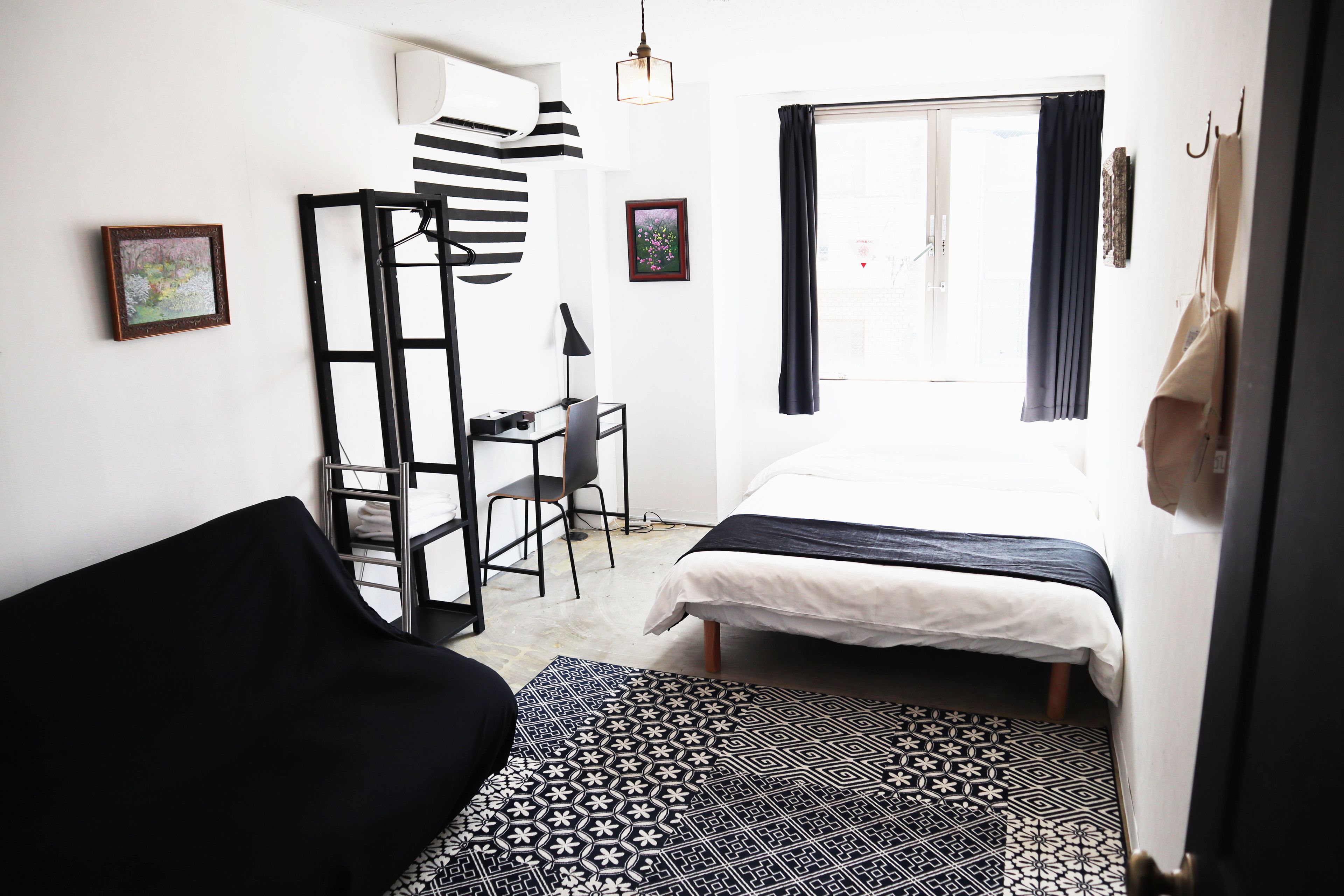 #01hana double room (shared shower room & toilet)  | desk, iron/ironing board, free wifi, bed sheets