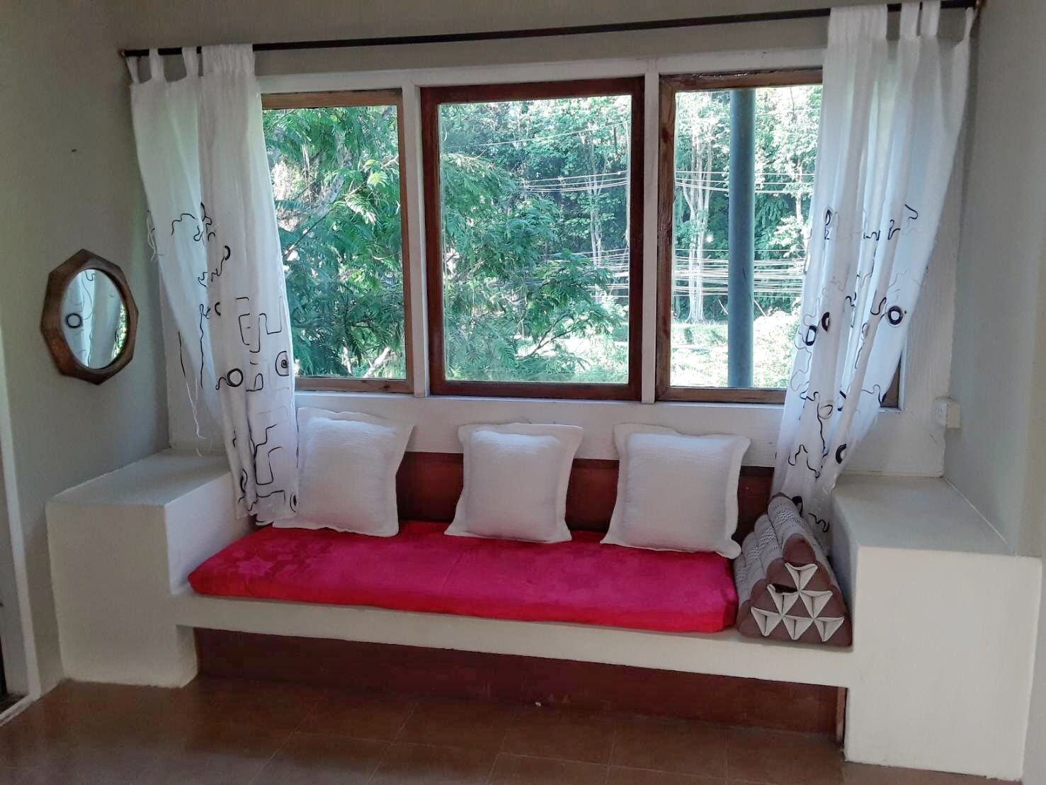 sila room - twin bed | desk, rollaway beds, free wifi