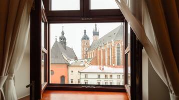 Design Apartment, 2 Bedrooms, City View | View from room