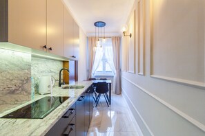 Design Apartment, 2 Bedrooms, City View | Private kitchenette