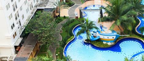 Apartment, 2 Bedrooms | Courtyard view