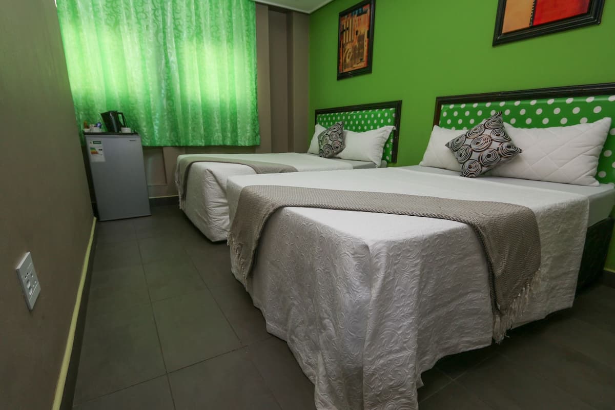 Deluxe Quadruple Room