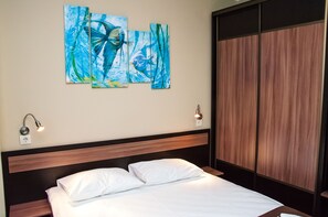 Superior Double Room, 1 Bedroom | Premium bedding, in-room safe, blackout drapes, soundproofing