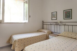 Pengeskab på værelset, sengetøj