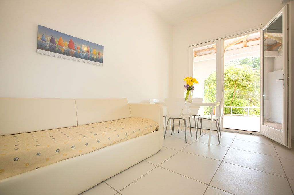 Living area | Flat-screen TV