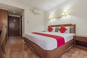 Room - OYO 108 Hotel Surya (Jakarta)