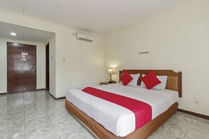 Deluxe Suite | Free WiFi - OYO 108 Hotel Surya (Jakarta)