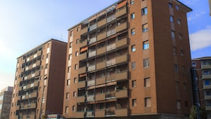 Exterior detail - B&B Linea Verde (Milan)