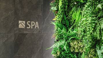 Kroppsbehandlingar, aromaterapi och massage med varma stenar