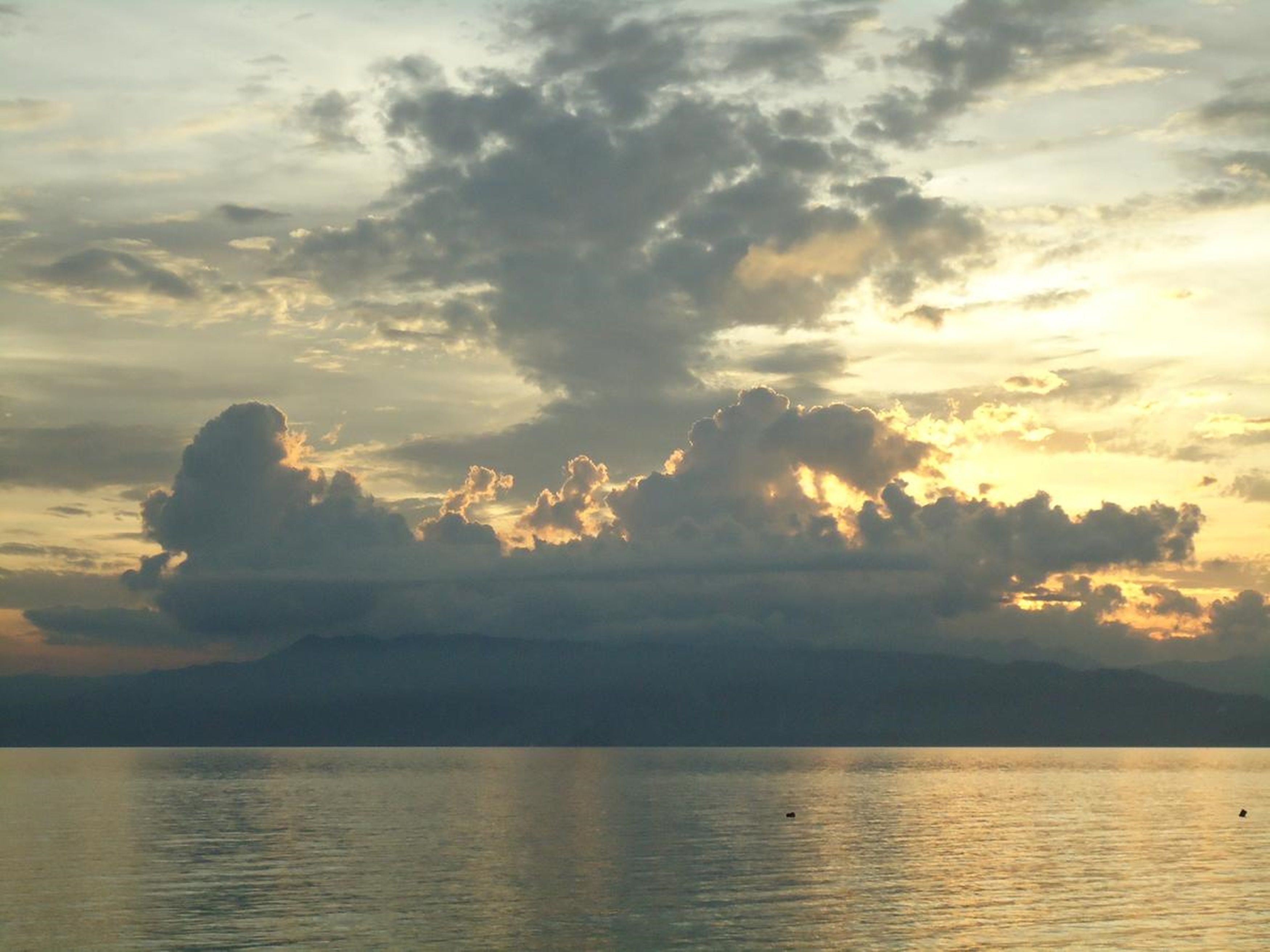 beach nearby, white sand, kayaking