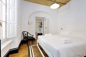 하우스, 침대(여러 개), 시내 전망 (Art Deco Terrace Apartment) | 2 개의 침실, 무료 WiFi, 침대 시트