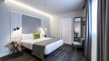 Minibar, in-room safe, desk, soundproofing