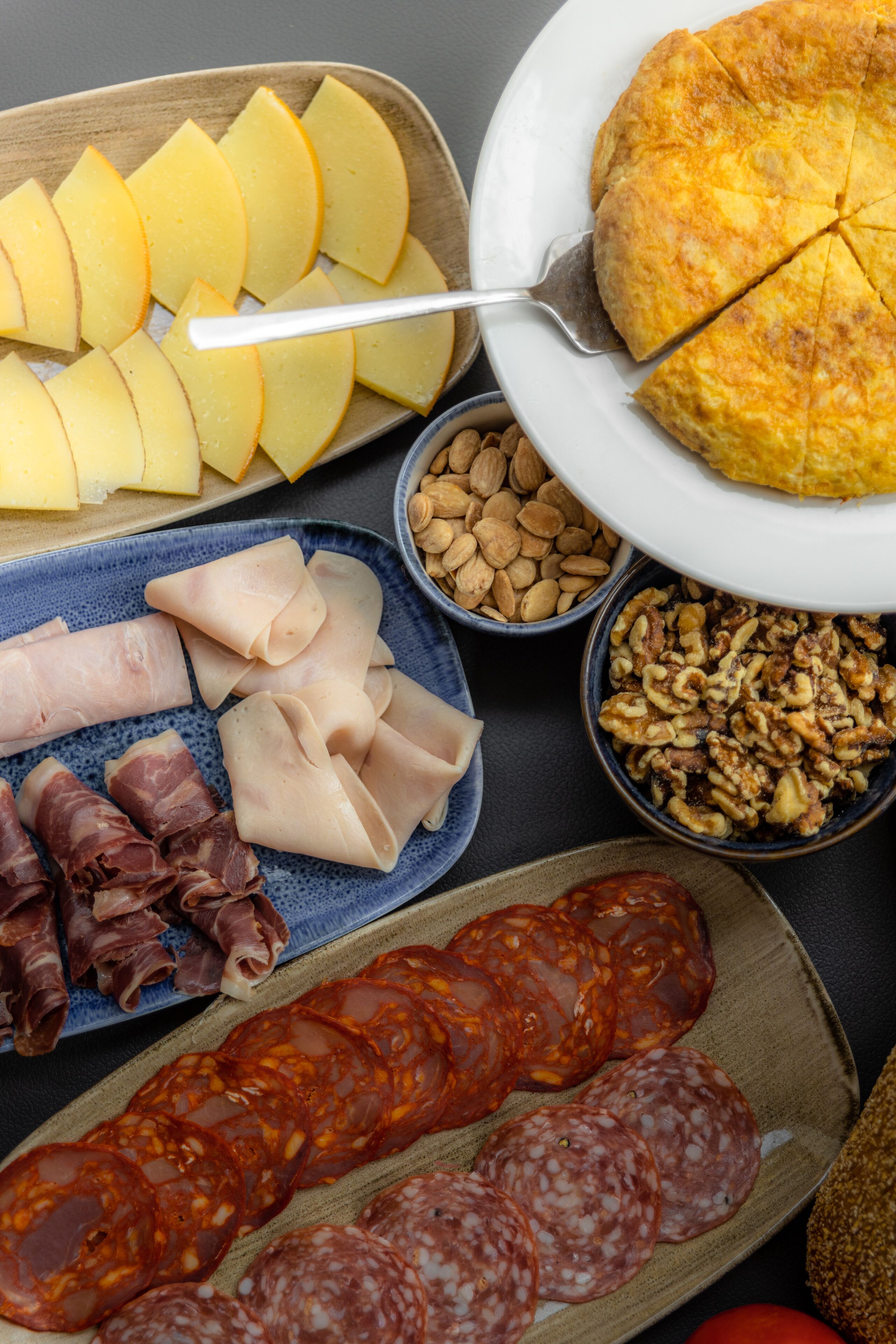 daily buffet breakfast (eur 16 per person)