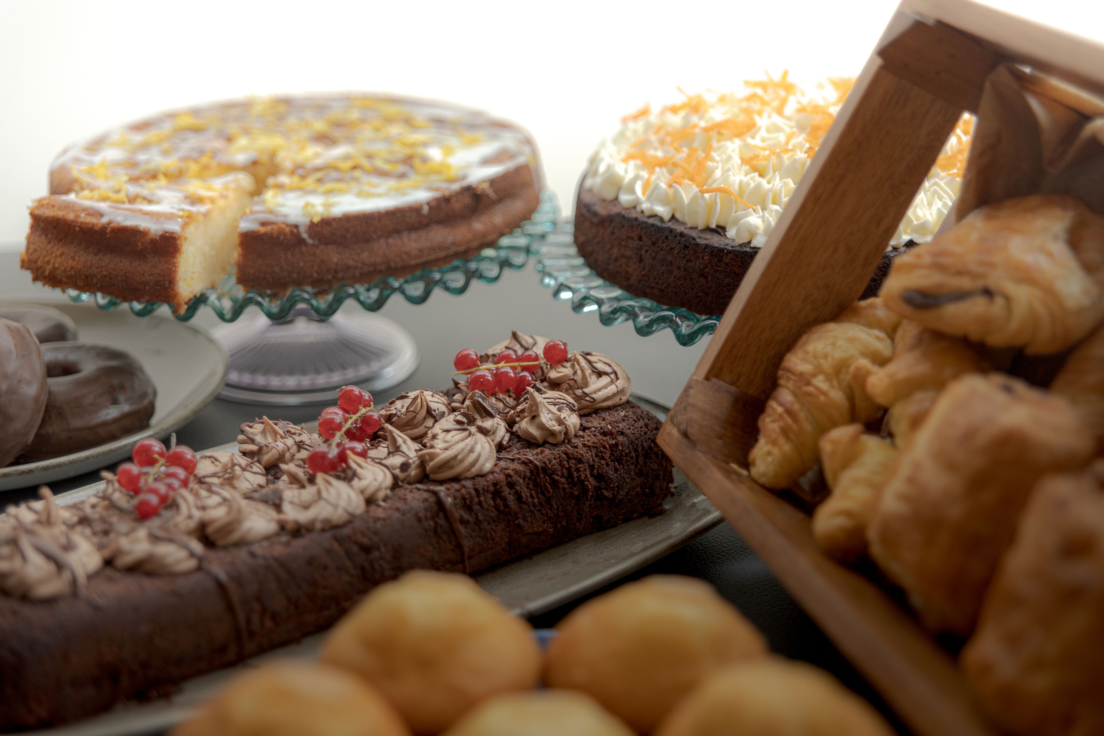 daily buffet breakfast (eur 16 per person)