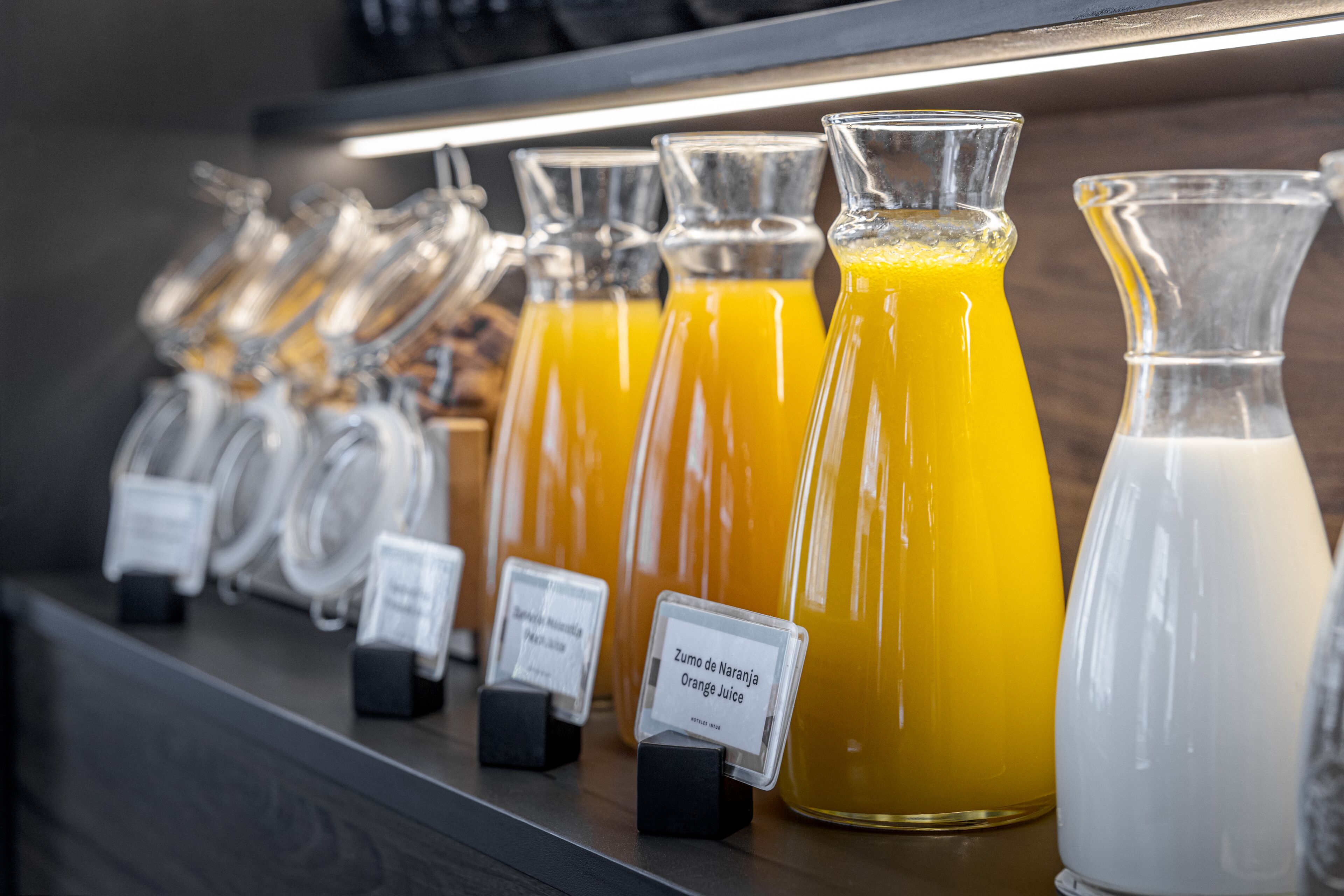 Photo - Intelier Victoria