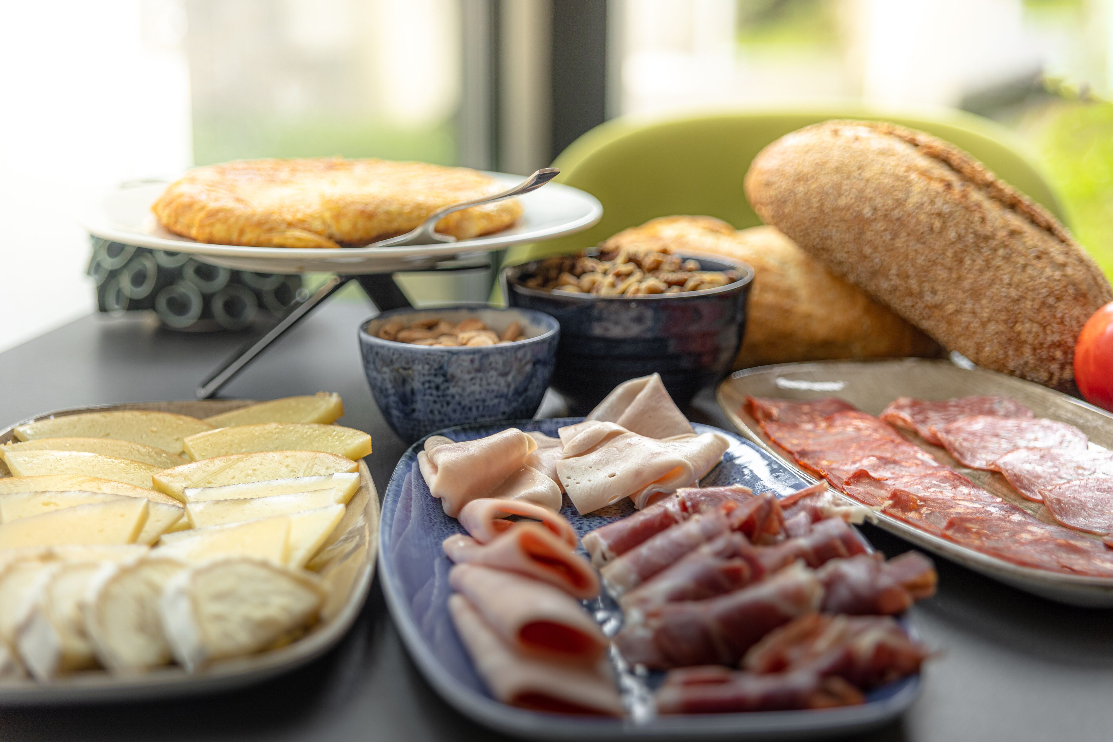 daily buffet breakfast (eur 16 per person)