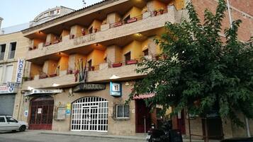 Fachada del alojamiento