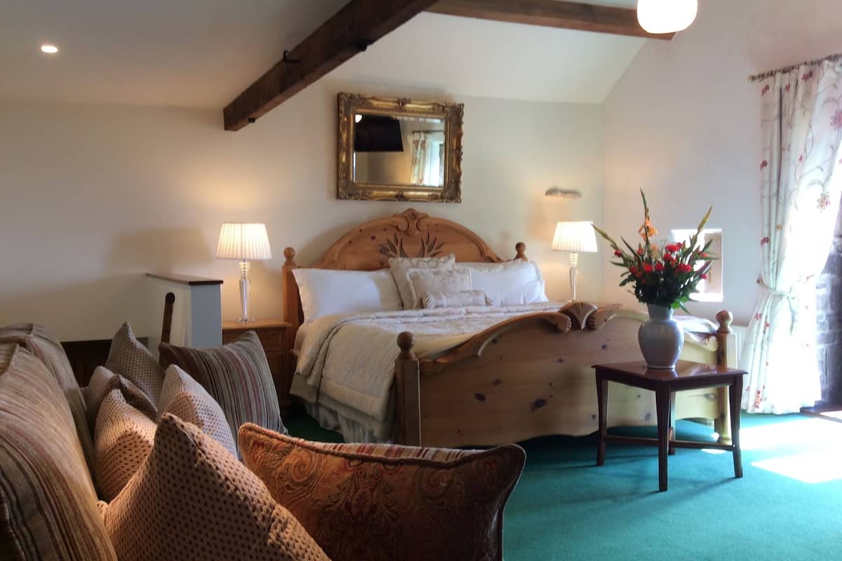 Deluxe Double Room, Balcony (Room 1) | Desk, free WiFi, bed sheets