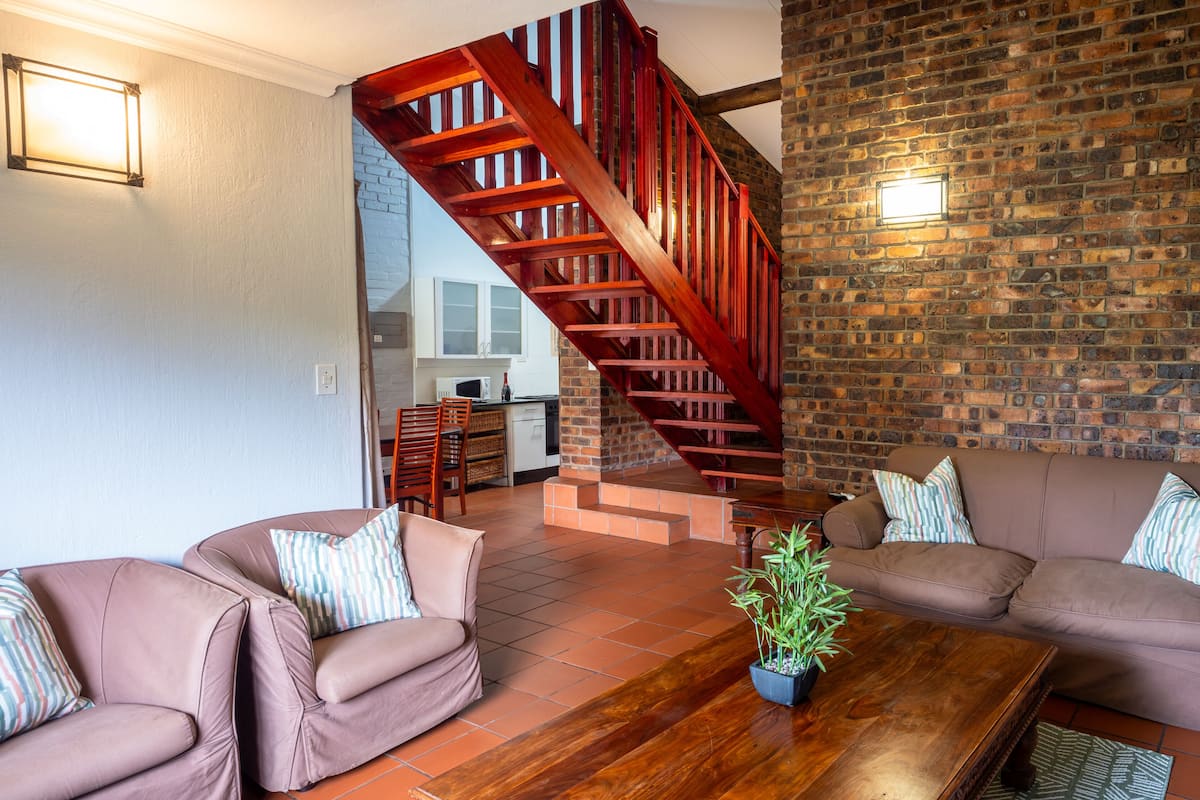 family apartment, 3 bedrooms | living area | 40-inch led tv with satellite channels