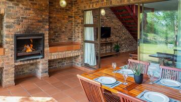 Apartemen Keluarga, 2 kamar tidur | Teras/patio