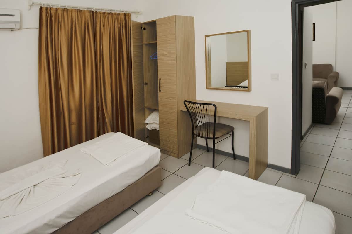Iron/ironing board (on request), bed sheets