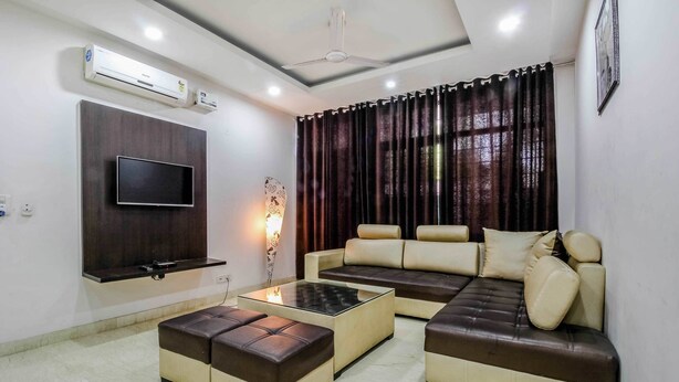 Interior detail - Smart Rooms (Gurugram)