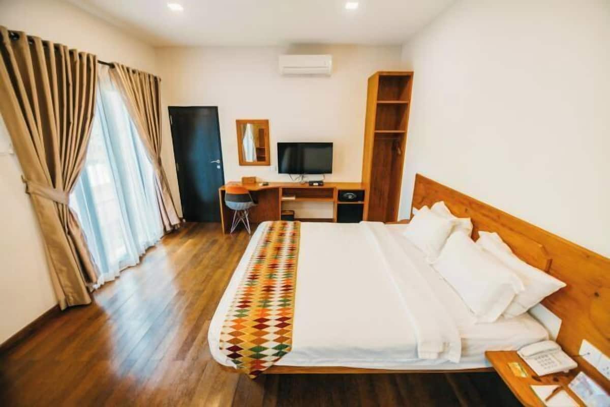 1 bedroom, minibar, in-room safe, desk