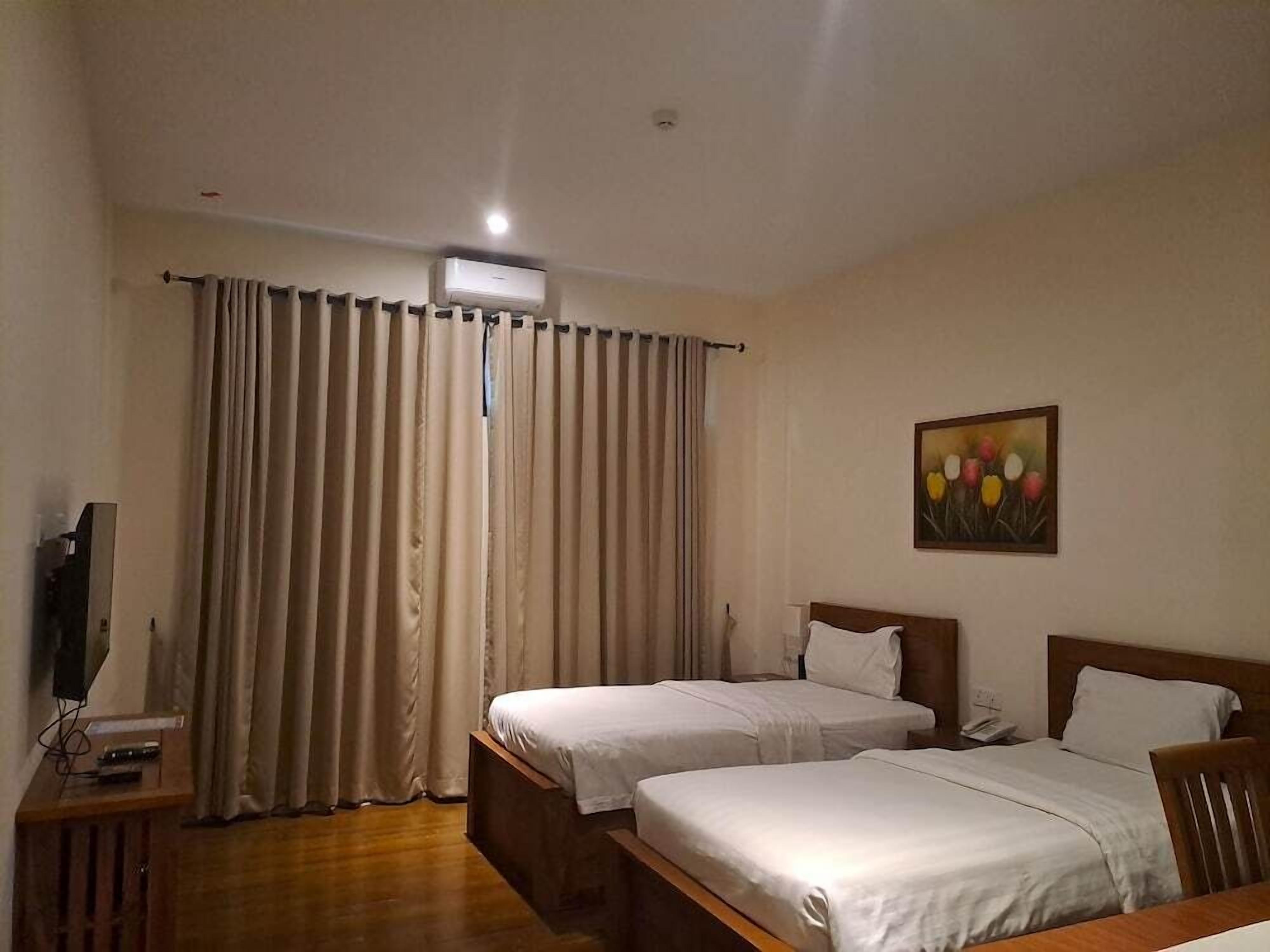 Minibar, caja fuerte, escritorio y wifi gratis