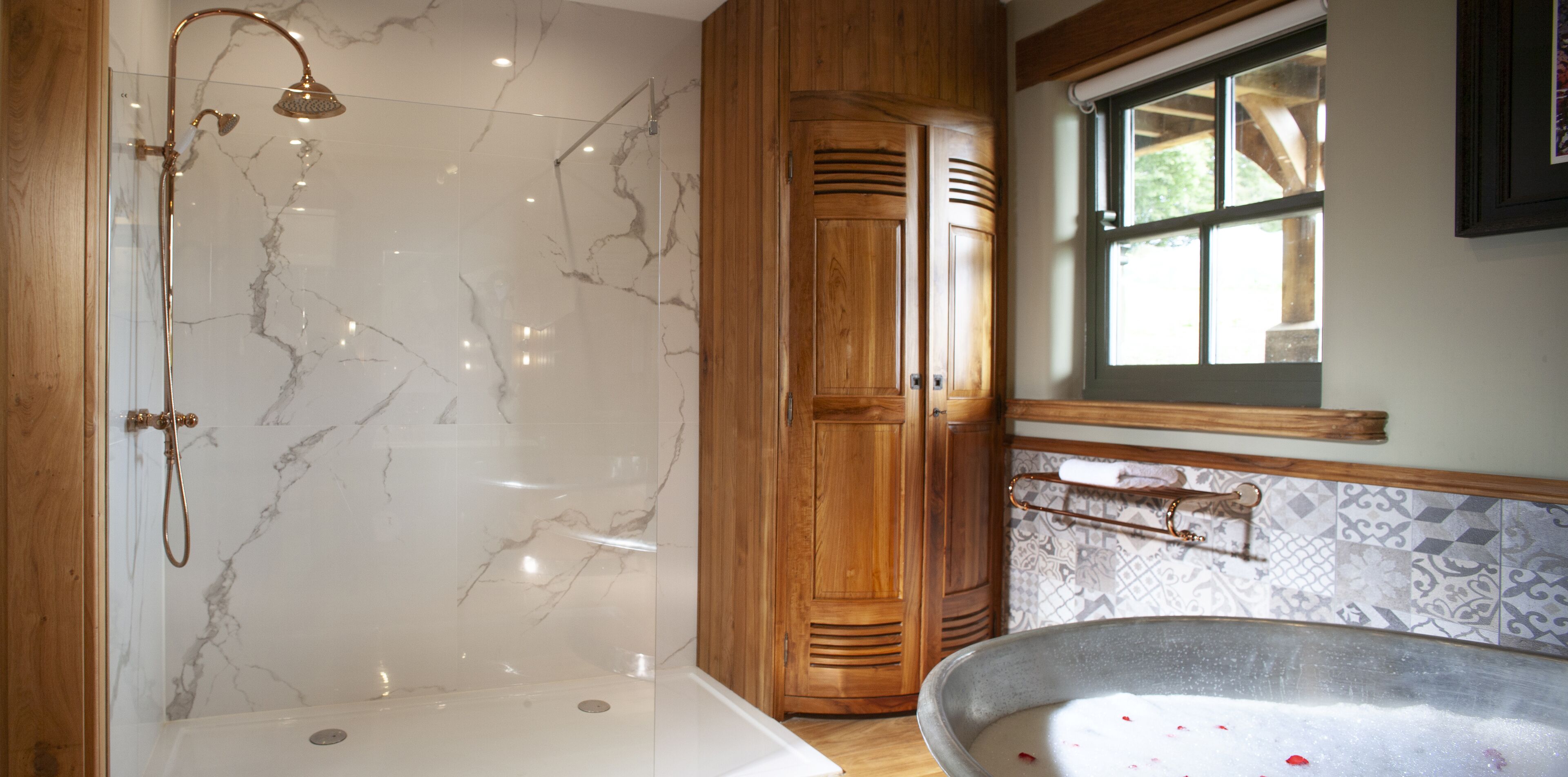 Bathroom shower