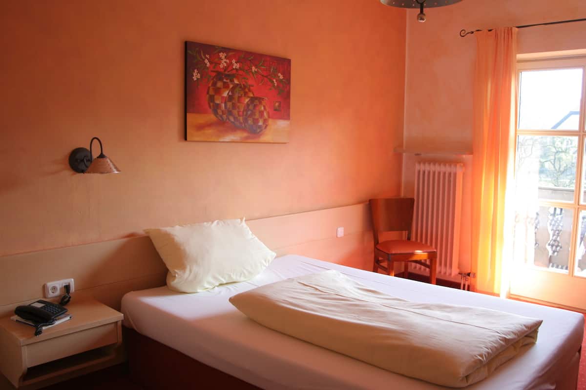 Standard Single Room | Hypo-allergenic bedding, minibar, in-room safe, blackout curtains