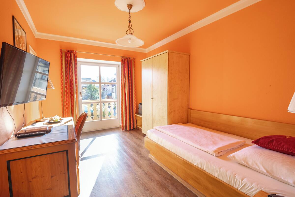 Standard Single Room | Hypo-allergenic bedding, minibar, in-room safe, blackout curtains