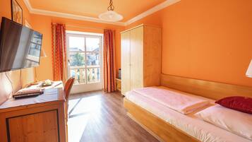 Standard Single Room | Hypo-allergenic bedding, minibar, in-room safe, blackout drapes