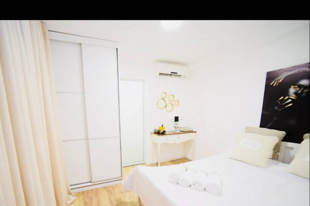 Repas dans la chambre