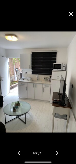 Apartment ,"Daniel 2" | Sala de estar | Televisión de pantalla plana y Netflix 