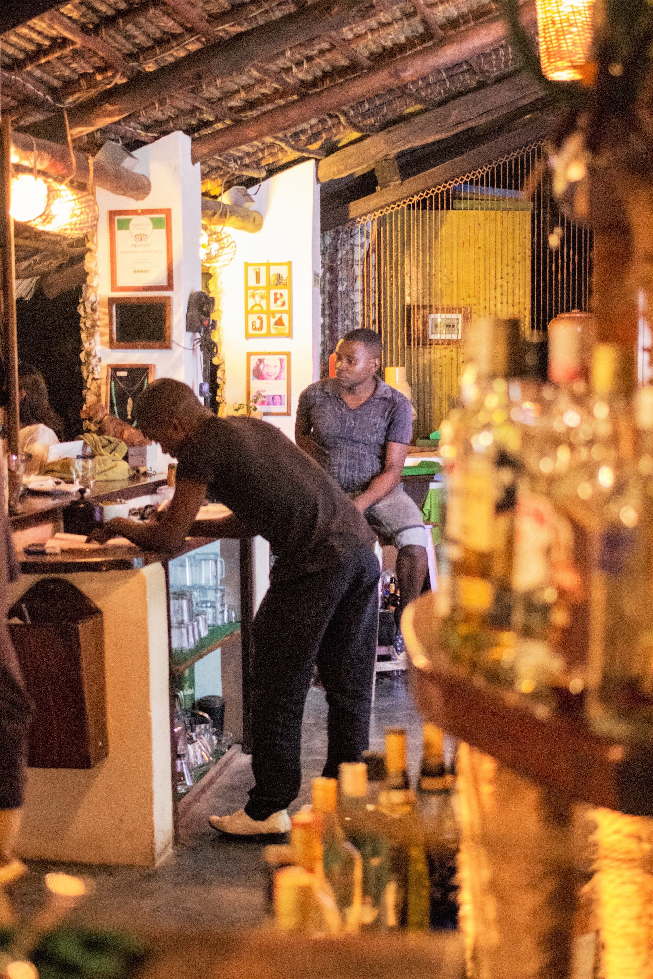 酒吧（店内）