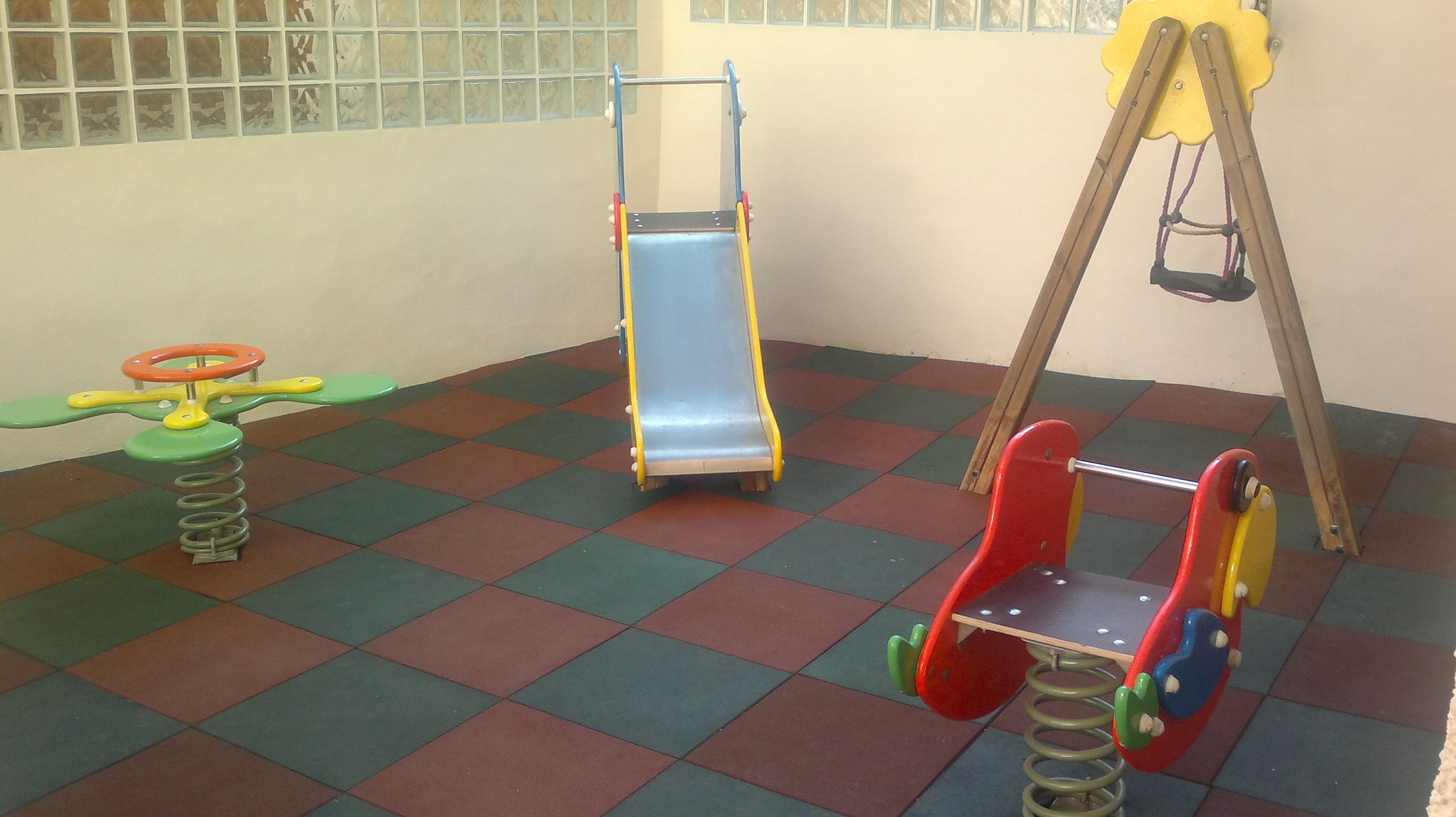 children’s play area – outdoor