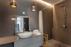 Bathroom - Pekarna apartments (Ljubljana)