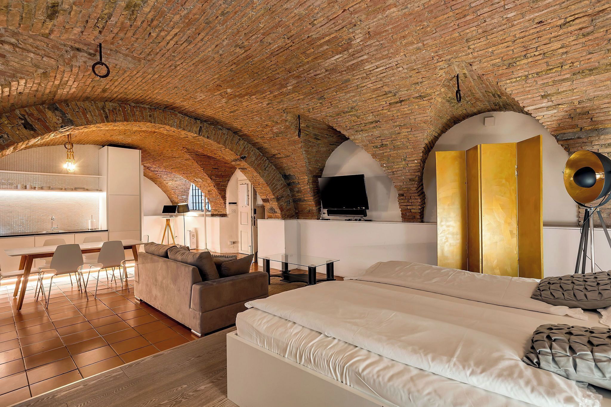 더블룸 | 다리미/다리미판, 무료 WiFi, 침대 시트