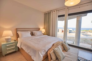 Luxury-Villa, 2 Schlafzimmer, Küche, Meerblick | 1 Schlafzimmer, Bettwäsche aus ägyptischer Baumwolle
