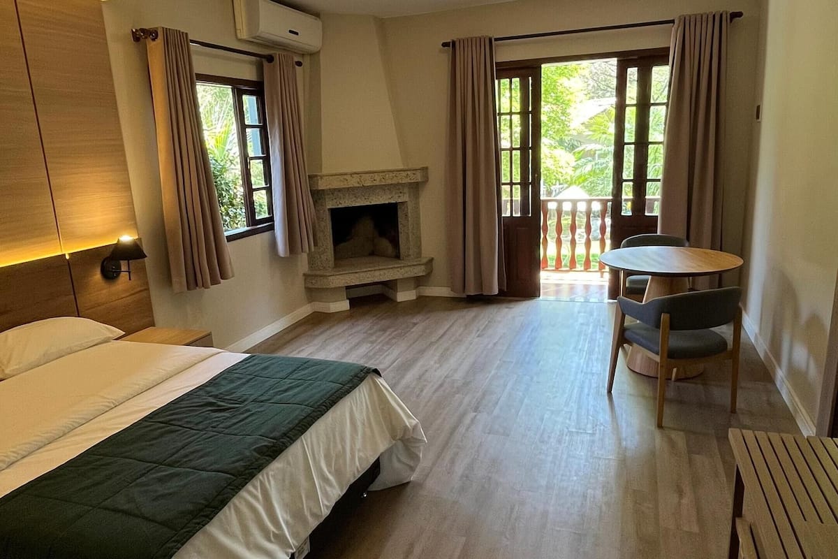 1 bedroom, minibar, desk, blackout curtains