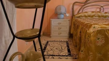 Doppel- oder Zweibettzimmer