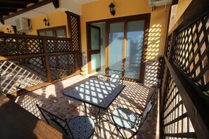 Apartment, Poolblick, Erdgeschoss | Terrasse/Patio