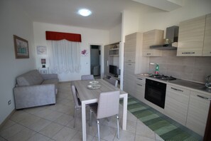Apartment, Pool View, Ground Floor | Private kitchenette