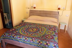 Apartment | 2 bedrooms, desk, bed sheets - Casa Flora (Formia)