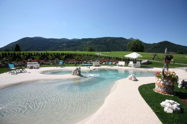 Piscina externa sazonal