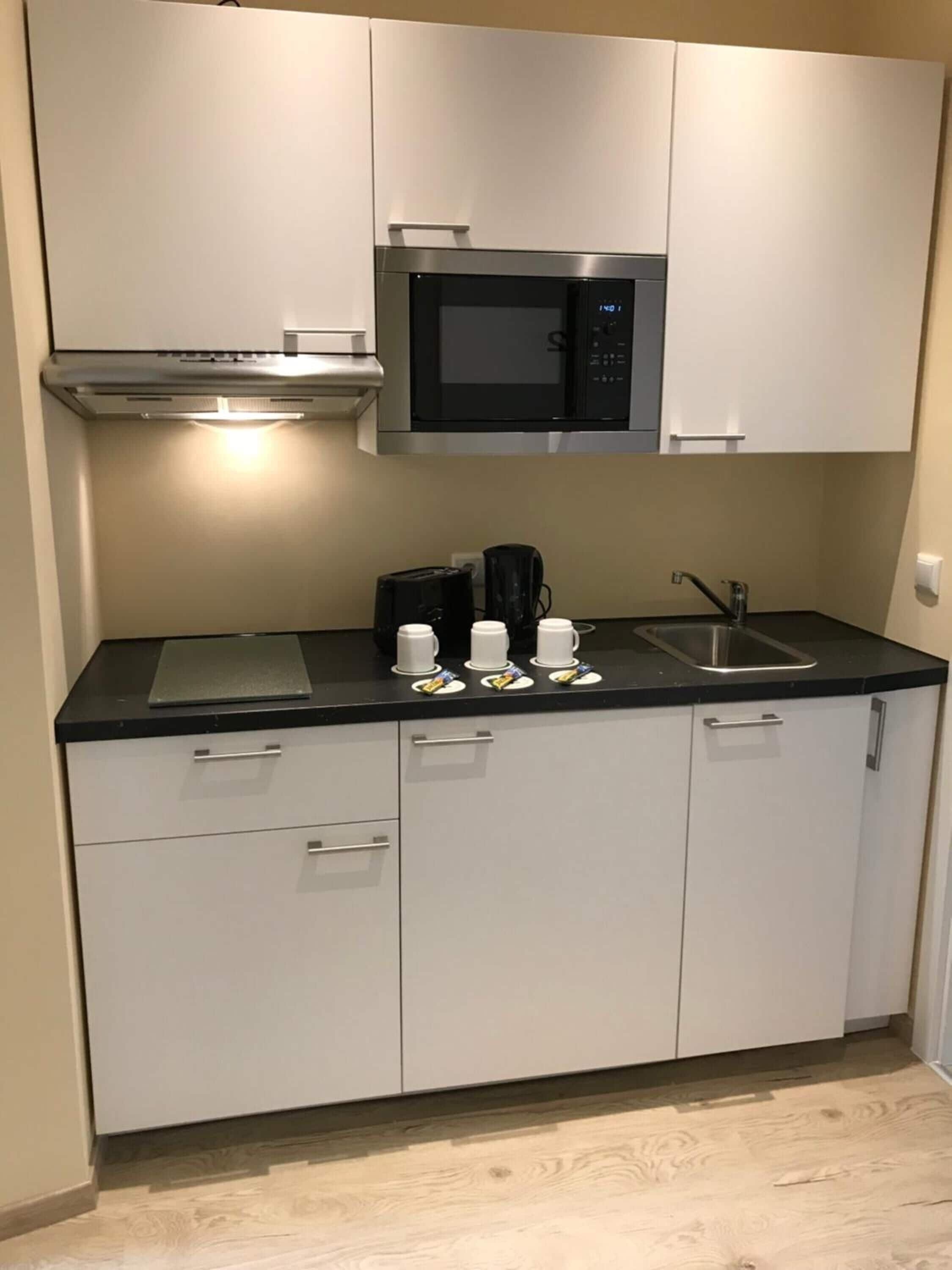 fridge, microwave, coffee/tea maker, electric kettle