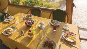 Bar (on property) - Hotel Panoramico (Castro)