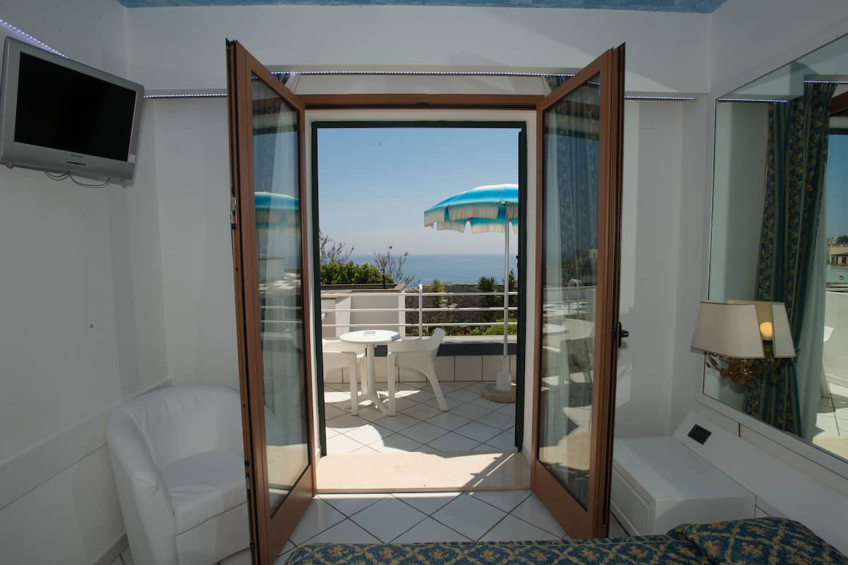 double or twin room | terrace/patio