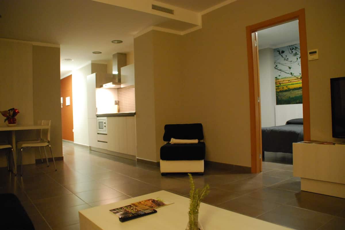 Basic Apartment | Living area