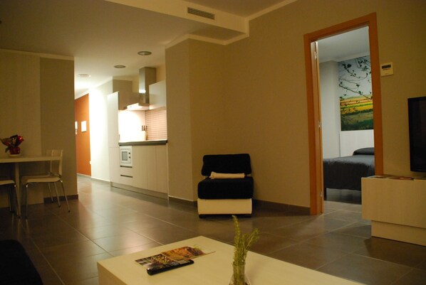 Basic Apartment | Living area
